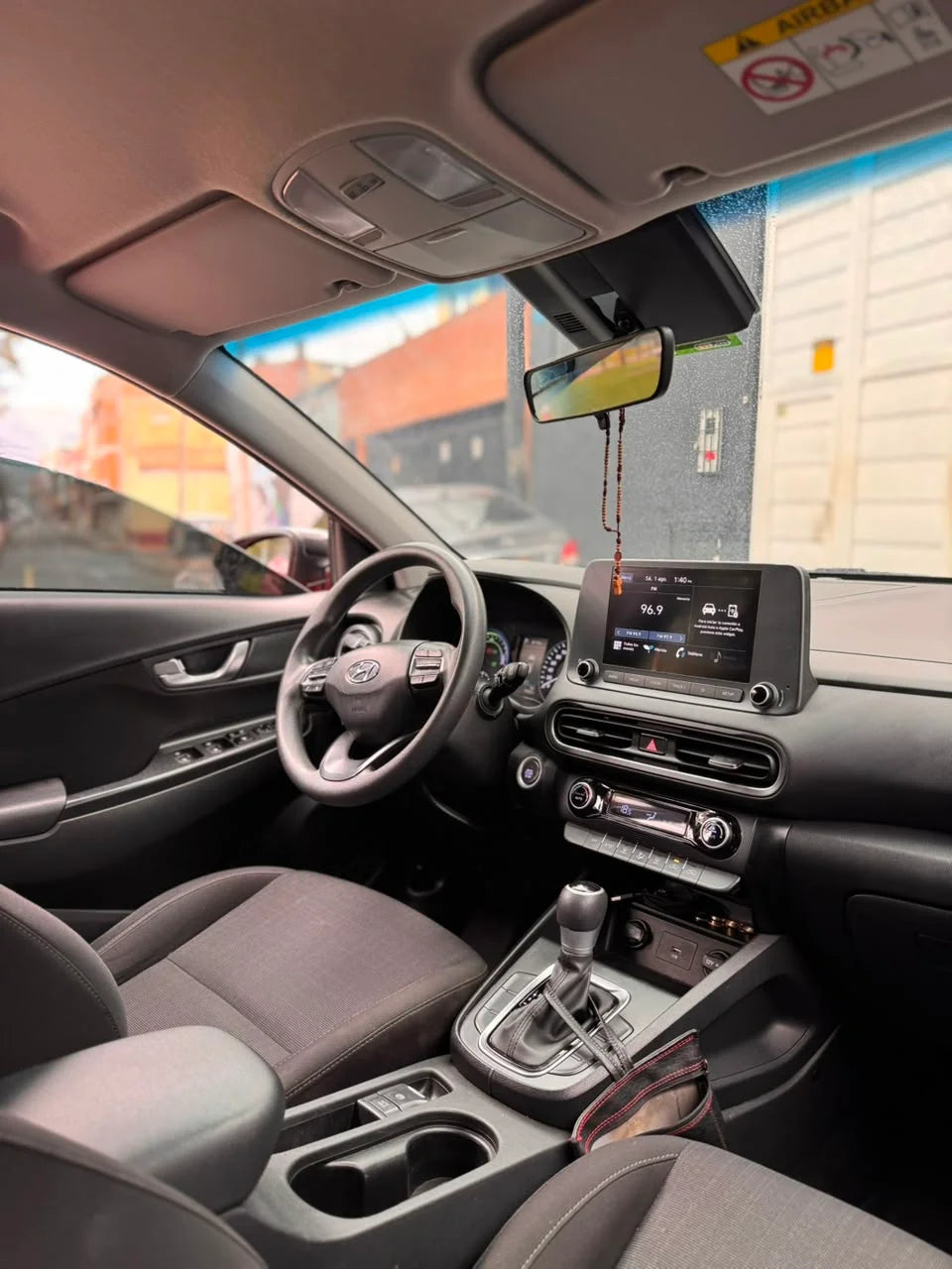 HYUNDAI KONA PREMIUM HYBRID AT