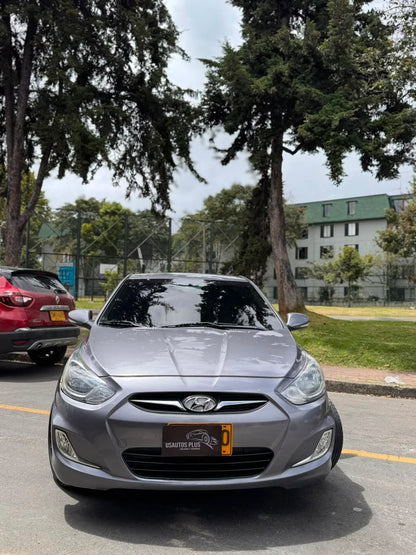 HYUNDAI i25 ACCENT GL MECÁNICO