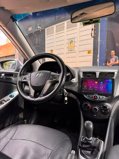 HYUNDAI i25 ACCENT GL MECÁNICO