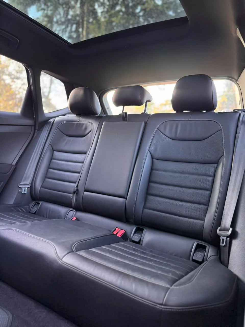 VOLKSWAGEN TAOS HIGHLINE AT