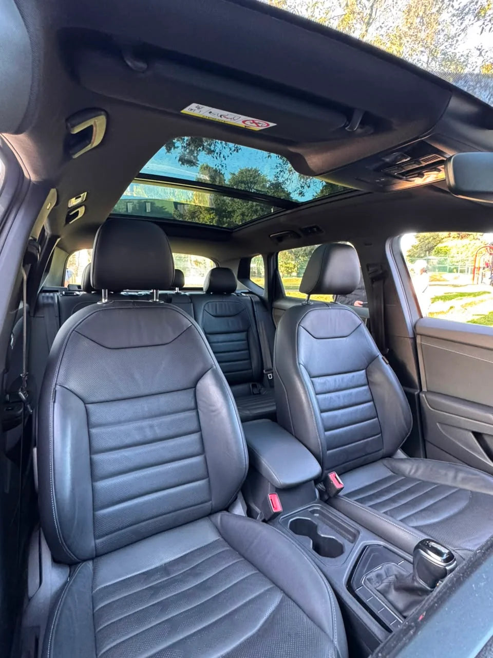 VOLKSWAGEN TAOS HIGHLINE AT