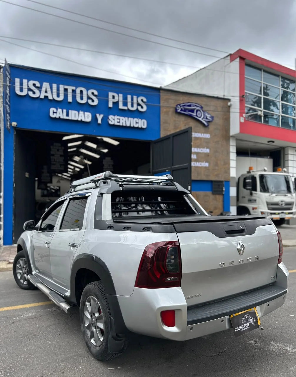 RENAULT DUSTER OROCH INTENS AUTOMÁTICA 4X2