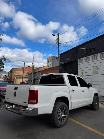 VOLKSWAGEN AMAROK TRENDLINE TURBO DIÉSEL MT 4X4