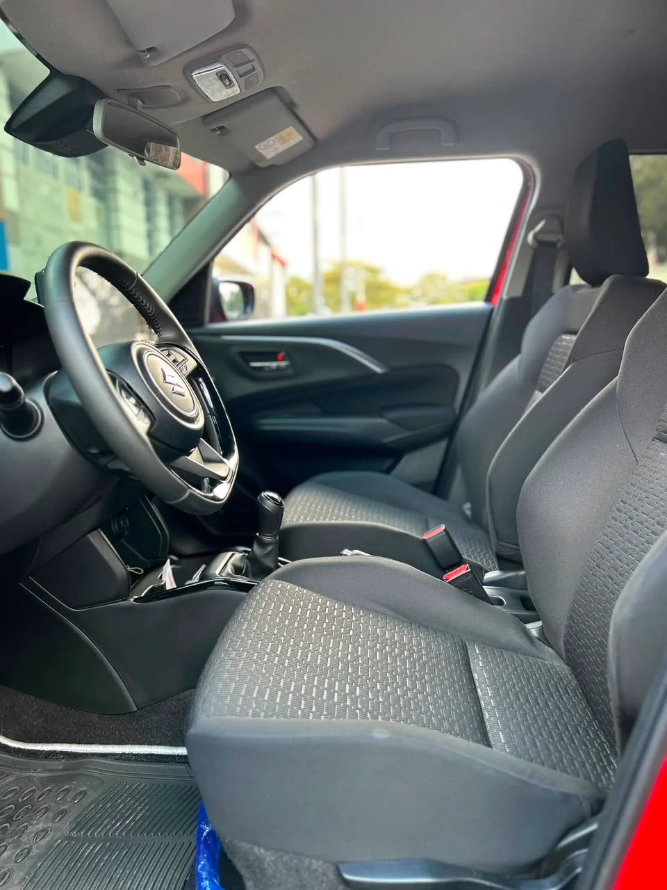 SUZUKI SWIFT HÍBRIDO GLX MT