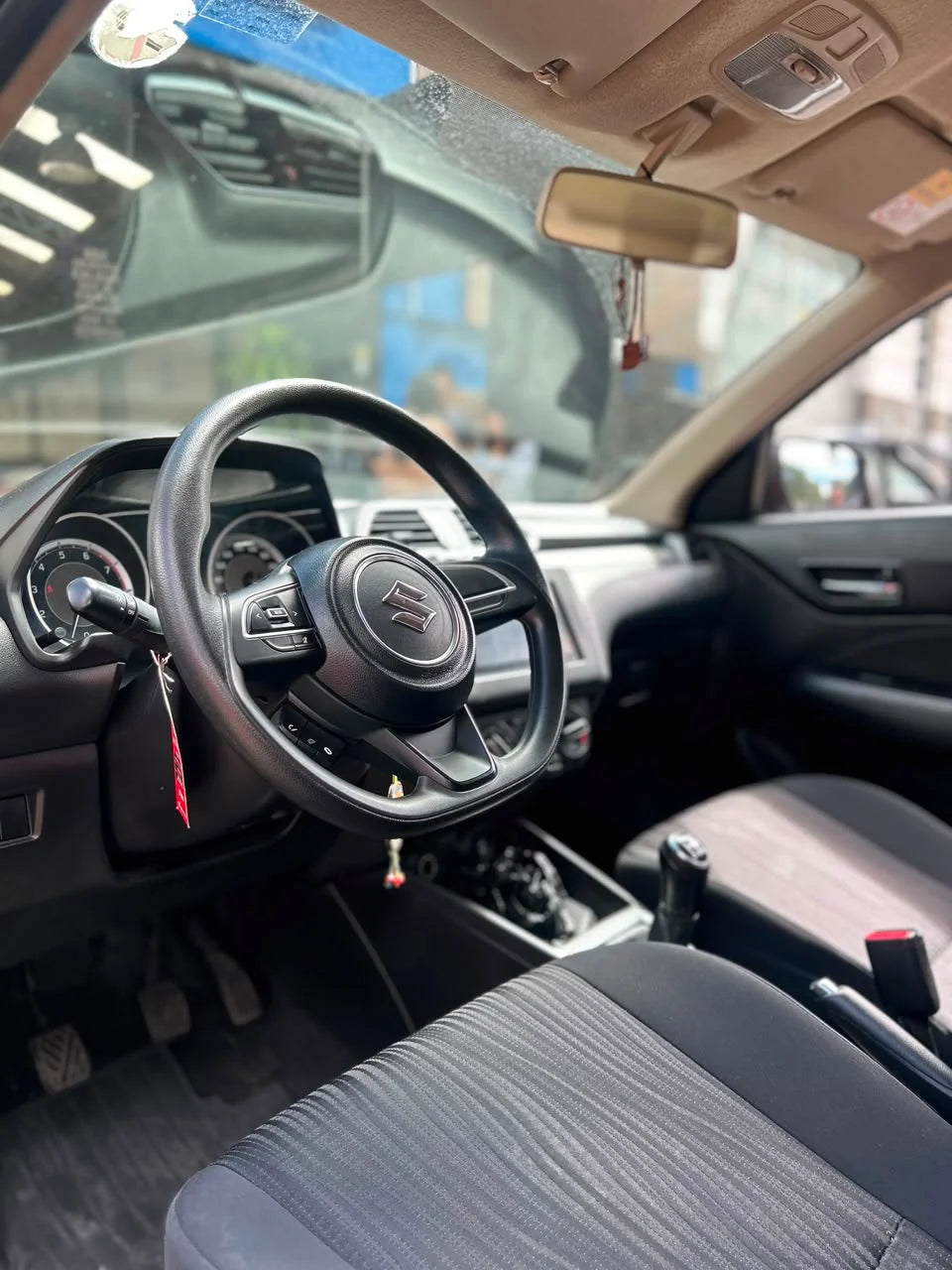 SUZUKI SWIFT DZIRE MT