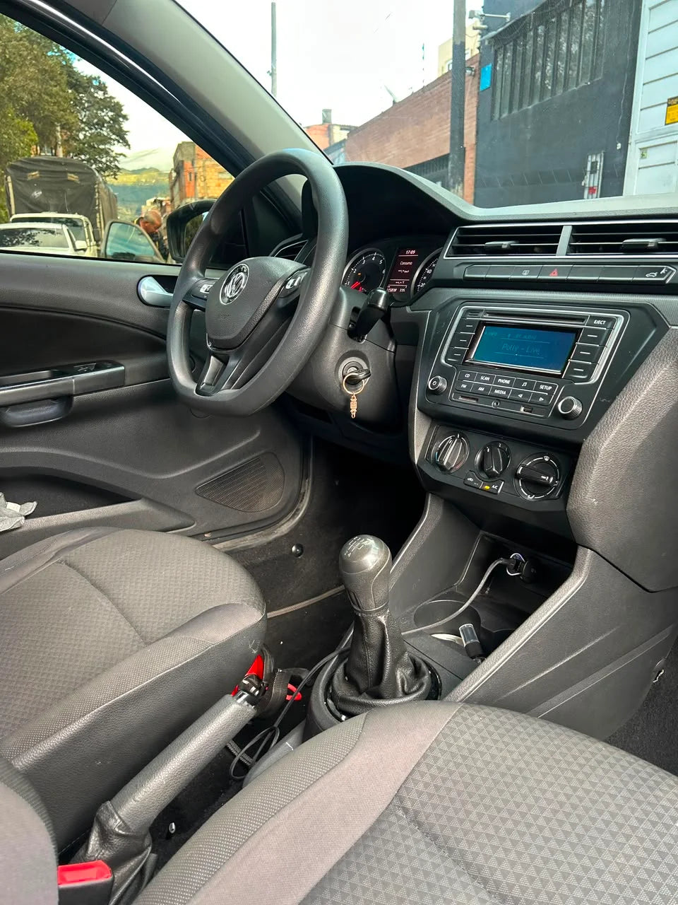 VOLKSWAGEN VOYAGE COMFORTLINE MT