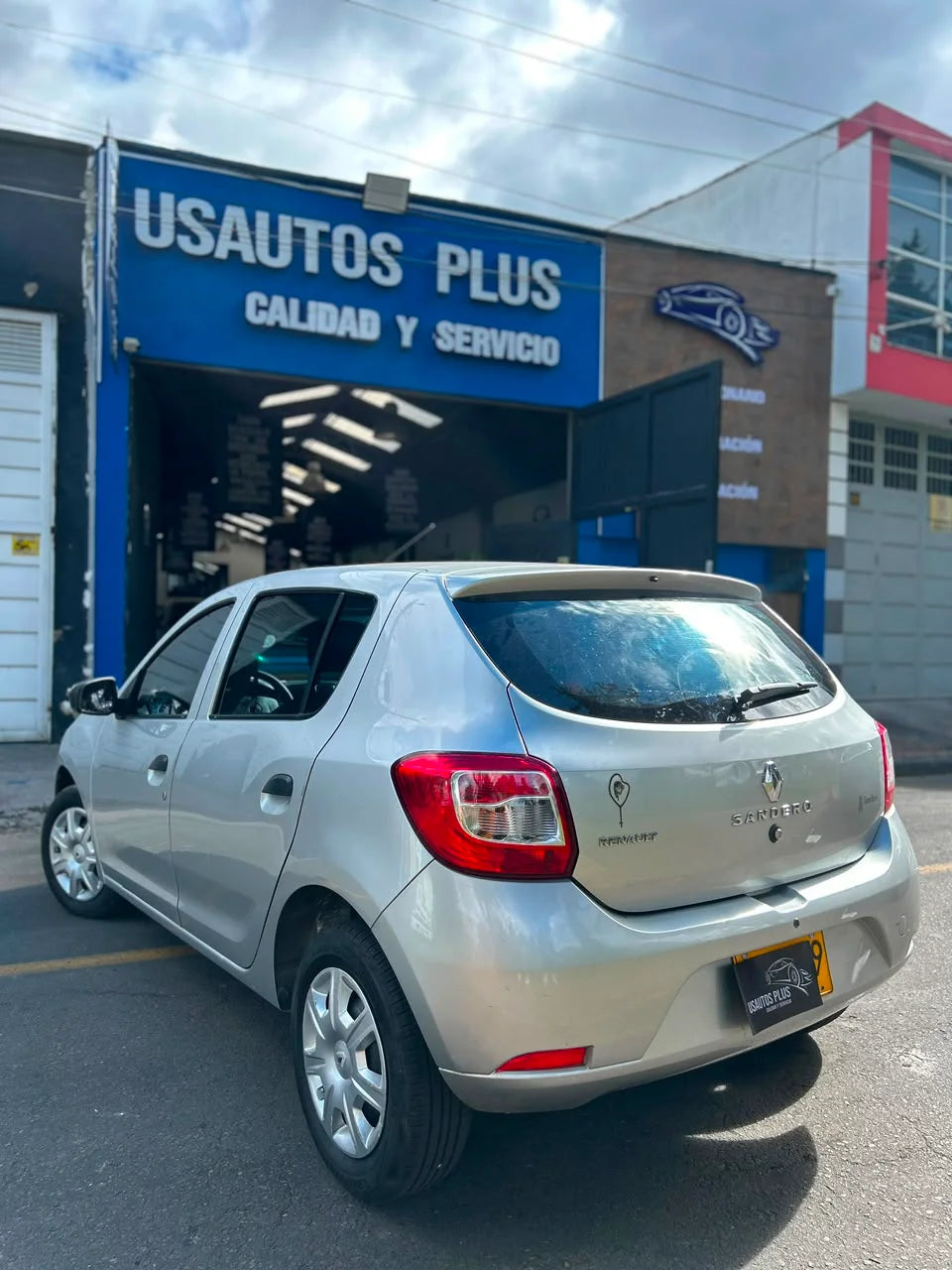 RENAULT SANDERO EXPRESSION MT