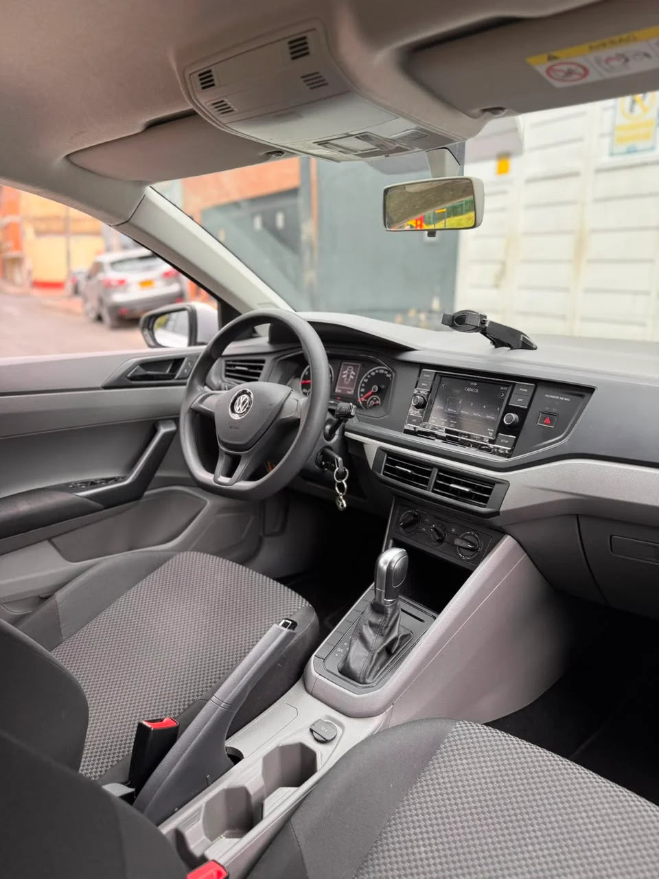 VOLKSWAGEN VIRTUS TRENDLINE 1.6 AT 2019