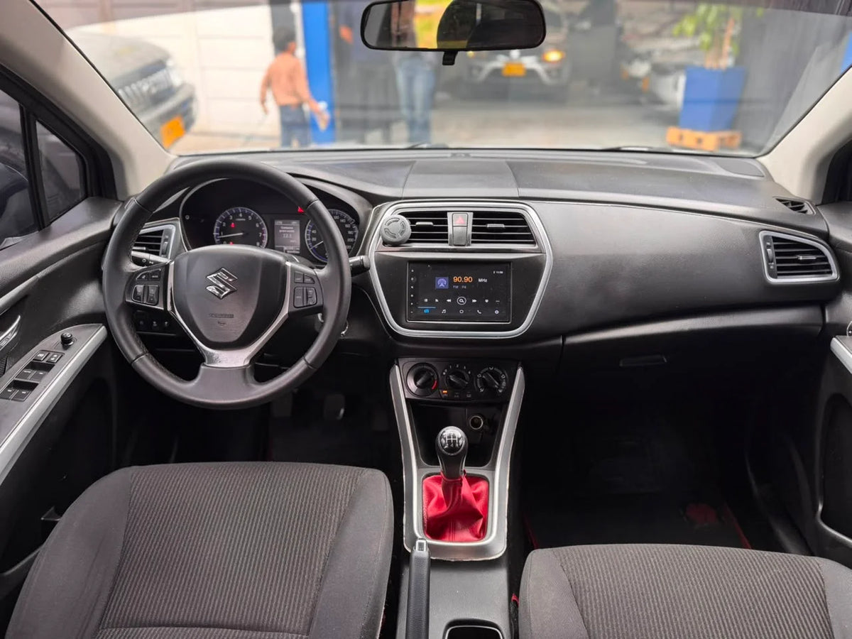 SUZUKI NEW SCROSS 2WD MT