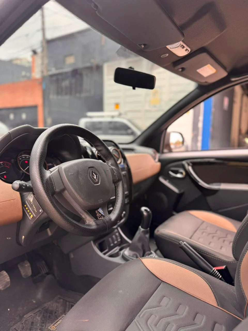RENAULT DUSTER DYNAMIQUE / INTENS MT 4X2