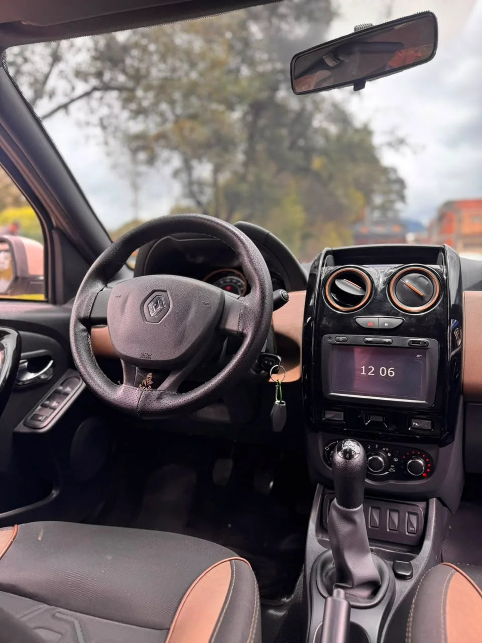 RENAULT DUSTER DYNAMIQUE / INTENS MT 4X2