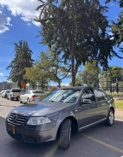 VOLKSWAGEN JETTA MT
