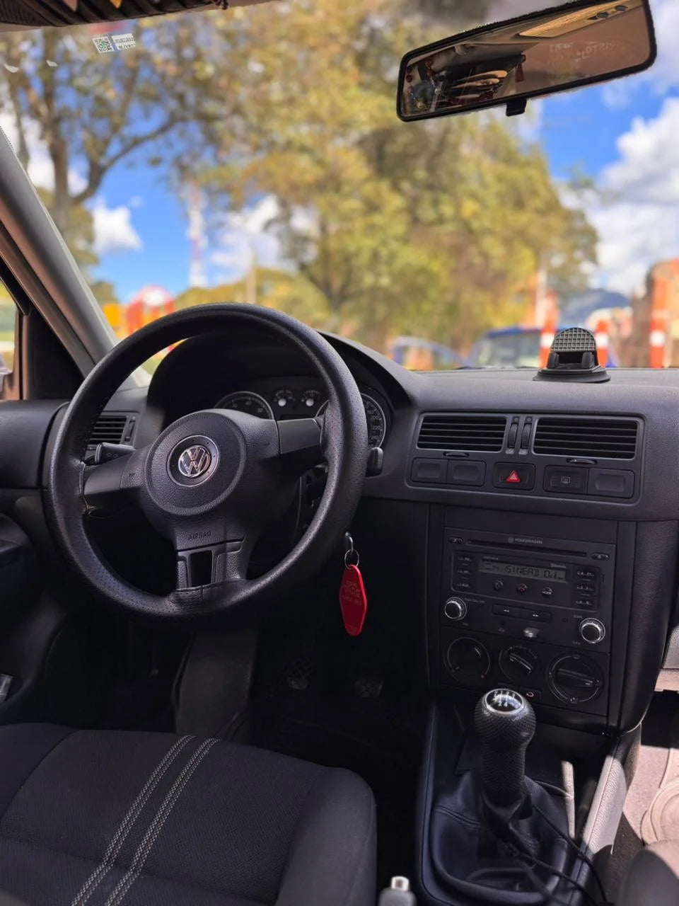 VOLKSWAGEN JETTA MT