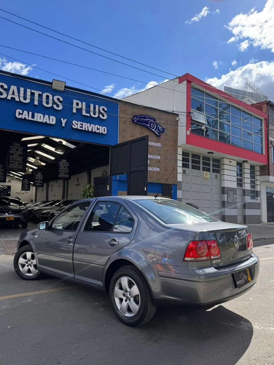 VOLKSWAGEN JETTA MT