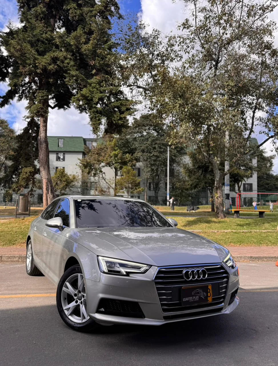 AUDI A4 2.0 TFSI S TRONIC