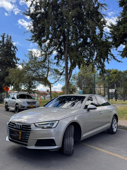 AUDI A4 2.0 TFSI S TRONIC