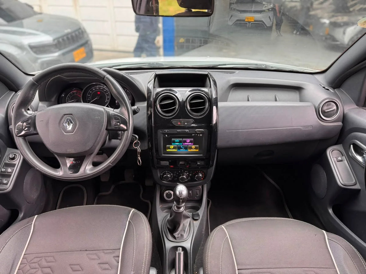 RENAULT DUSTER OROCH INTENS 2.0 MT 4X4