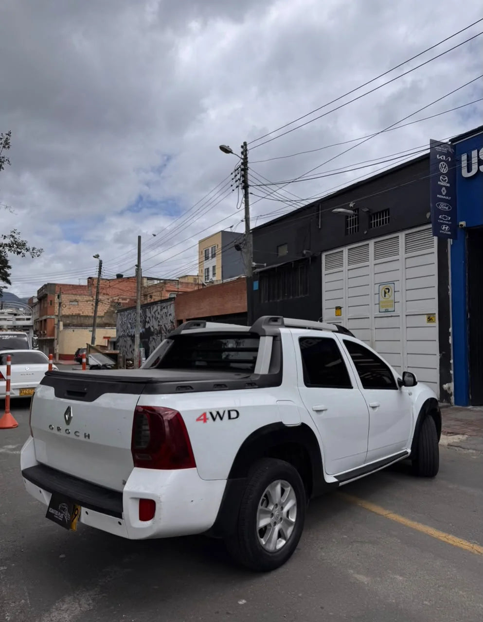 RENAULT DUSTER OROCH INTENS 2.0 MT 4X4