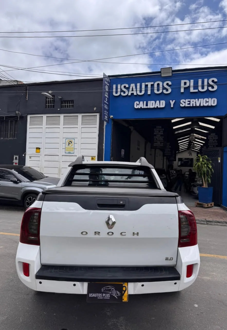 RENAULT DUSTER OROCH INTENS 2.0 MT 4X4