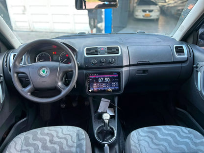 SKODA FABIA 1.2 HATCHBACK MECÁNICO