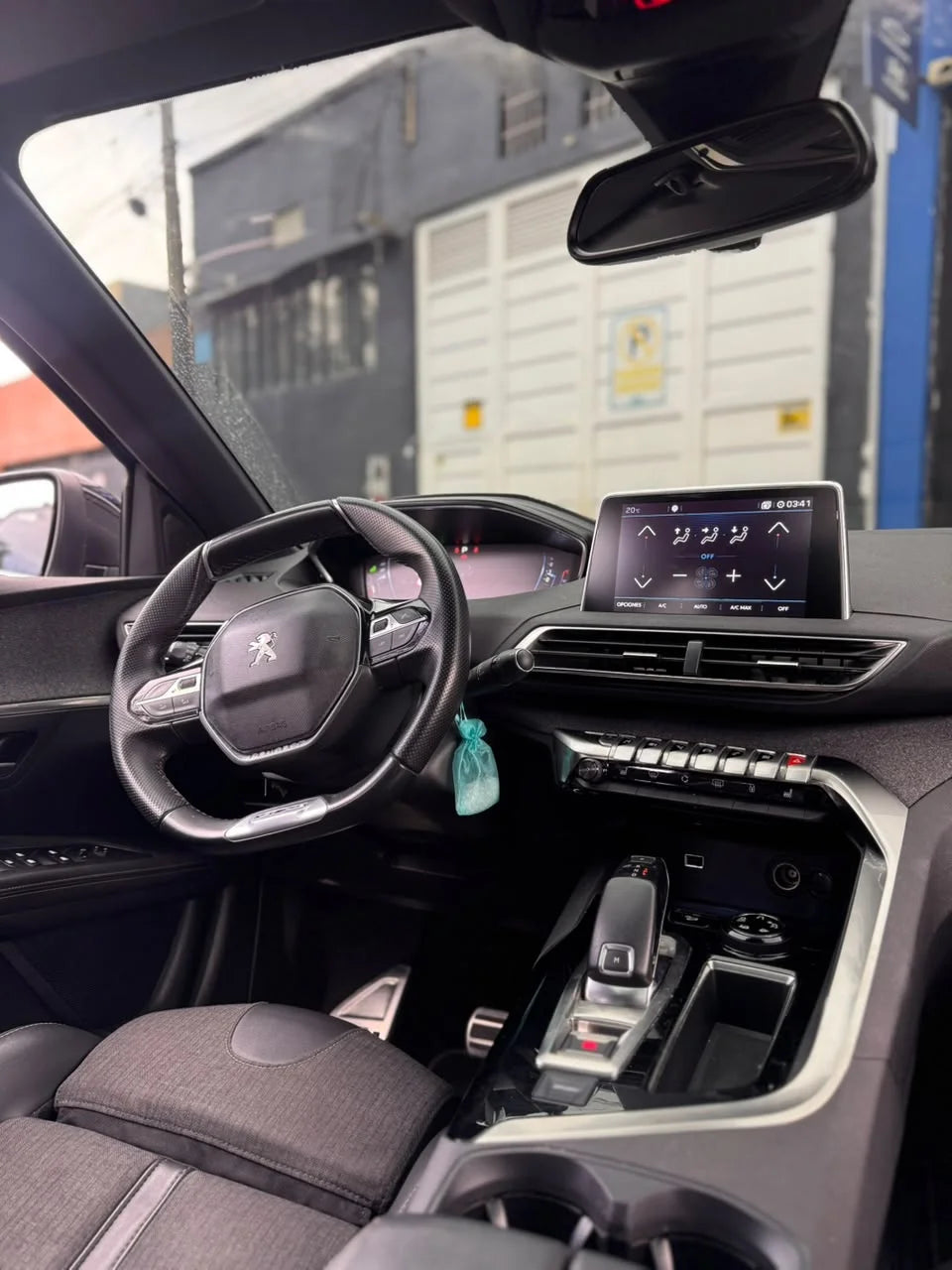 PEUGEOT 3008 GT LINE 1.6 AT