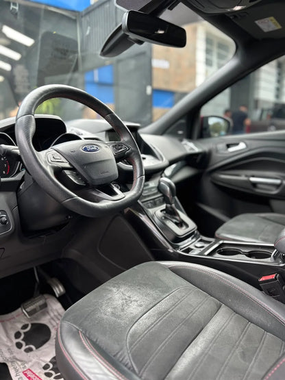 FORD ESCAPE ST-LINE 2.0T AWD AT 4X4