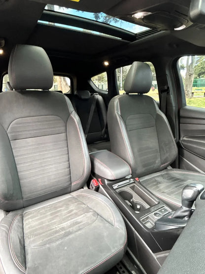 FORD ESCAPE ST-LINE 2.0T AWD AT 4X4