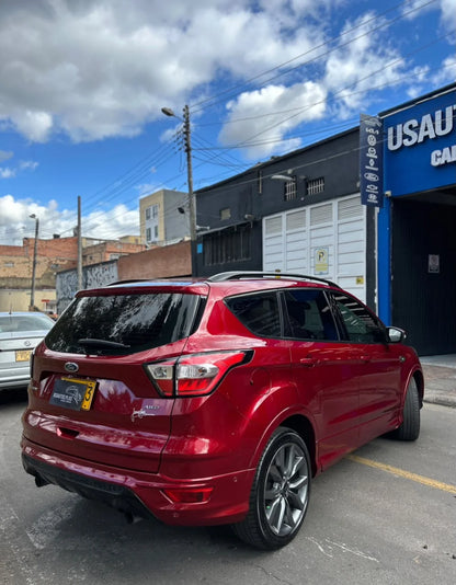 FORD ESCAPE ST-LINE 2.0T AWD AT 4X4