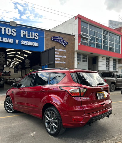 FORD ESCAPE ST-LINE 2.0T AWD AT 4X4