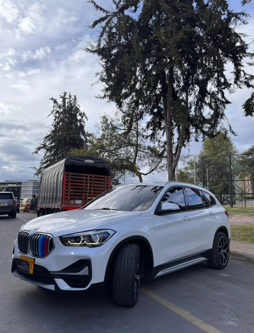 BMW X1 sDRIVE18i AT