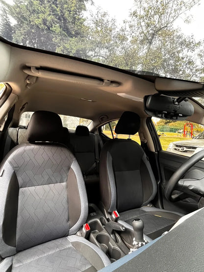 NISSAN VERSA ADVANCE 1.6 MECANICO SEDÁN
